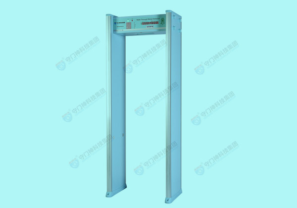 安檢門不開（kāi）機（聆聽安檢門通電的一瞬間是否發出“滴”的響聲（shēng））