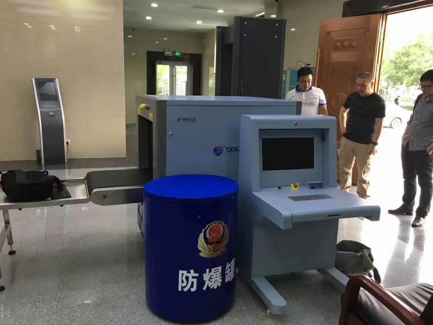 安檢門:守護公共安全的(de)重(chóng)要防(fáng)線