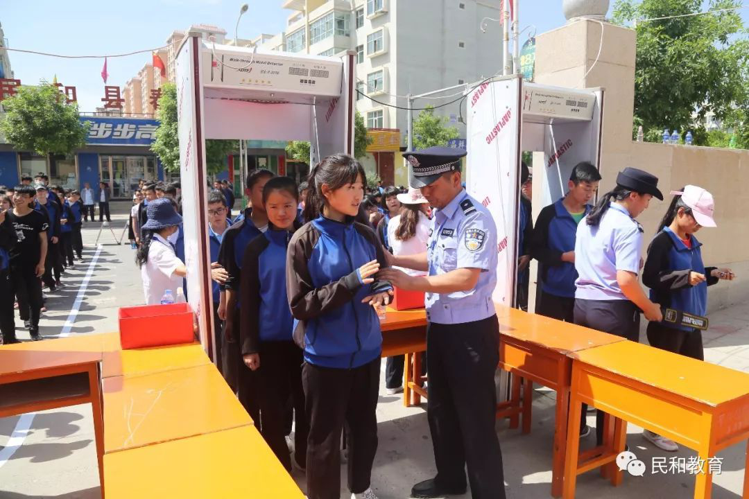 高考成績公布了 是否想起我們為高考安檢做過的那（nà）些事