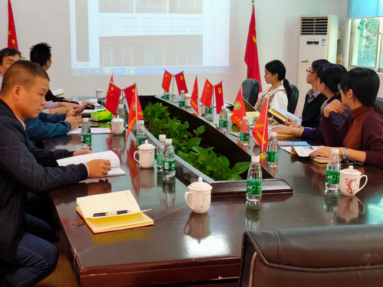 東城政法委領導率隊考（kǎo）察（chá）指導www.91（shén）科技集團“平安文化”建設情況